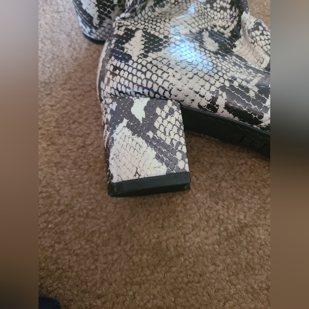 Never Worn. Faux Python, Snake Bootie. Side Zip. - image 5